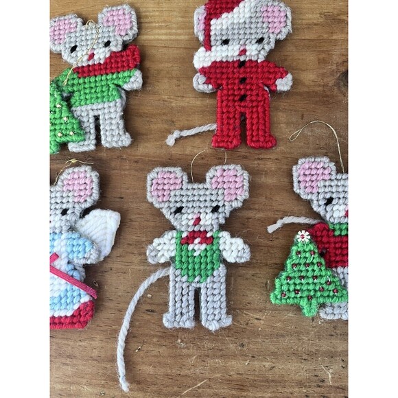 Handmade Vtg Mice Needlepoint Ornaments Set of 5 Beaded Christmas Holiday - Picture 3 of 7